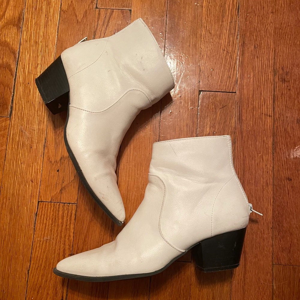 White ankle boots size 7